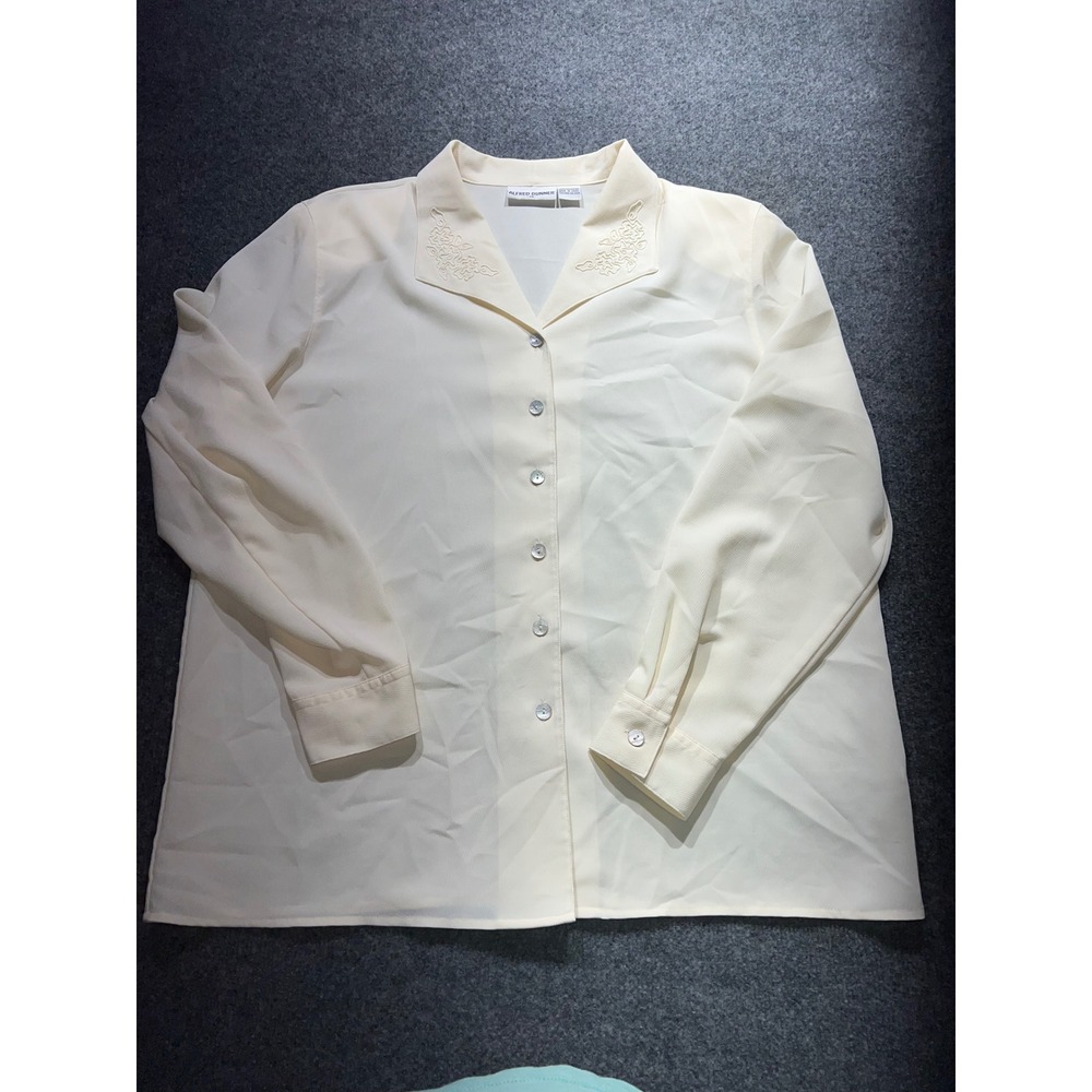 Alfred Dunner Cream Embroidered Collar Button Down Blouse Size 14 Long Sleeve